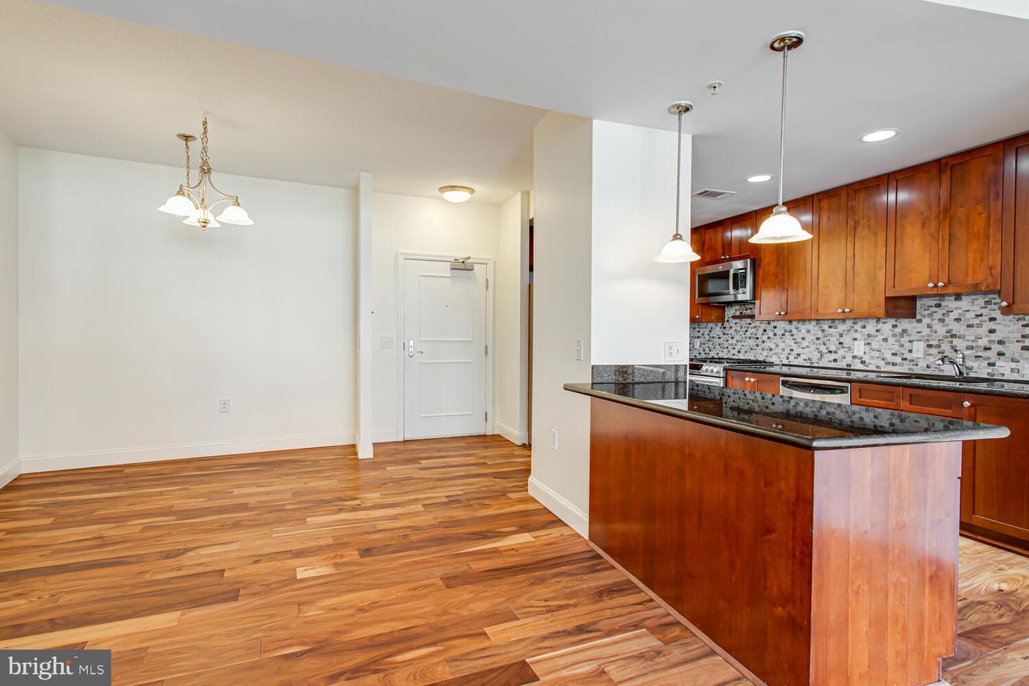 3650 S GLEBE RD #239, ARLINGTON, Virginia 22202, 2 Bedrooms Bedrooms, ,2 BathroomsBathrooms,Residential,For sale,3650 S GLEBE RD #239,VAAR2059548 MLS # VAAR2059548