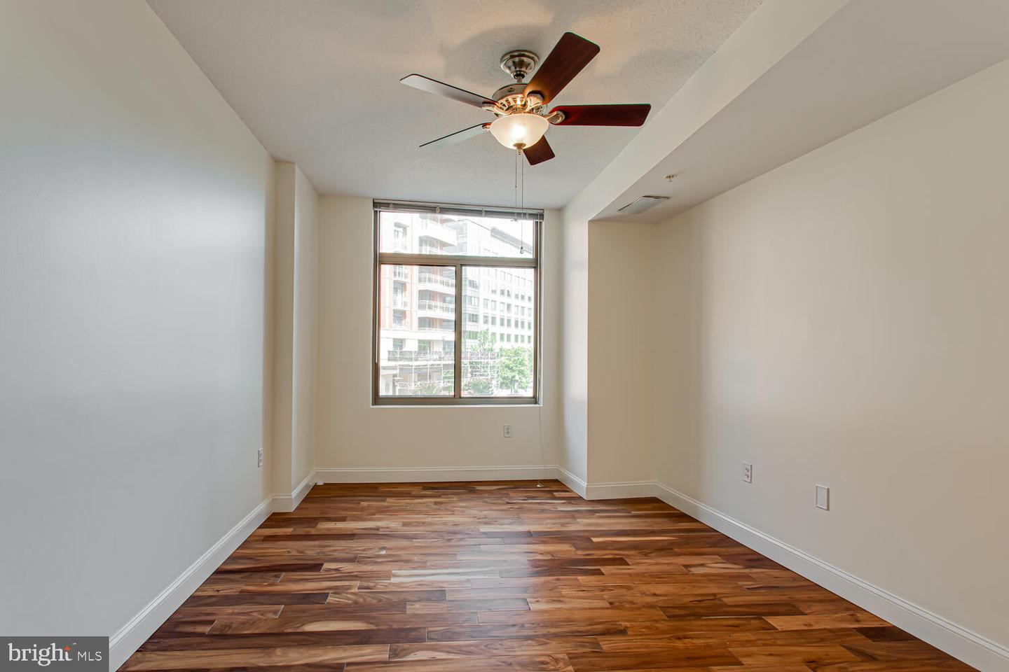 3650 S GLEBE RD #239, ARLINGTON, Virginia 22202, 2 Bedrooms Bedrooms, ,2 BathroomsBathrooms,Residential,For sale,3650 S GLEBE RD #239,VAAR2059548 MLS # VAAR2059548