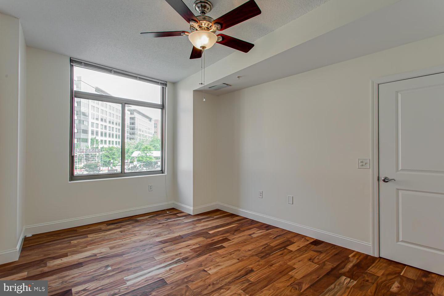 3650 S GLEBE RD #239, ARLINGTON, Virginia 22202, 2 Bedrooms Bedrooms, ,2 BathroomsBathrooms,Residential,For sale,3650 S GLEBE RD #239,VAAR2059548 MLS # VAAR2059548