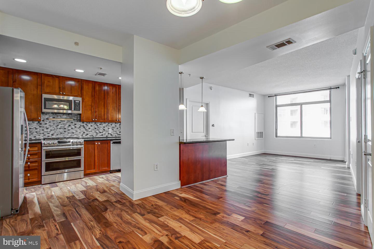 3650 S GLEBE RD #239, ARLINGTON, Virginia 22202, 2 Bedrooms Bedrooms, ,2 BathroomsBathrooms,Residential,For sale,3650 S GLEBE RD #239,VAAR2059548 MLS # VAAR2059548