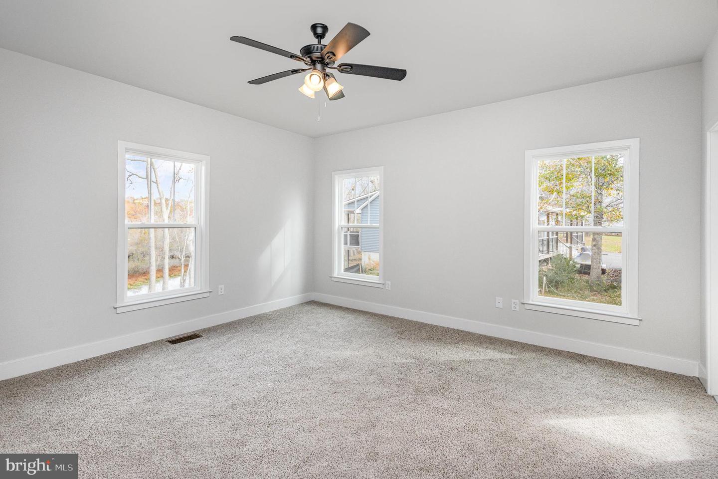26700 DANIELS POINT DR, UNIONVILLE, Virginia 22567, 4 Bedrooms Bedrooms, ,3 BathroomsBathrooms,Residential,For sale,26700 DANIELS POINT DR,VAOR2010004 MLS # VAOR2010004