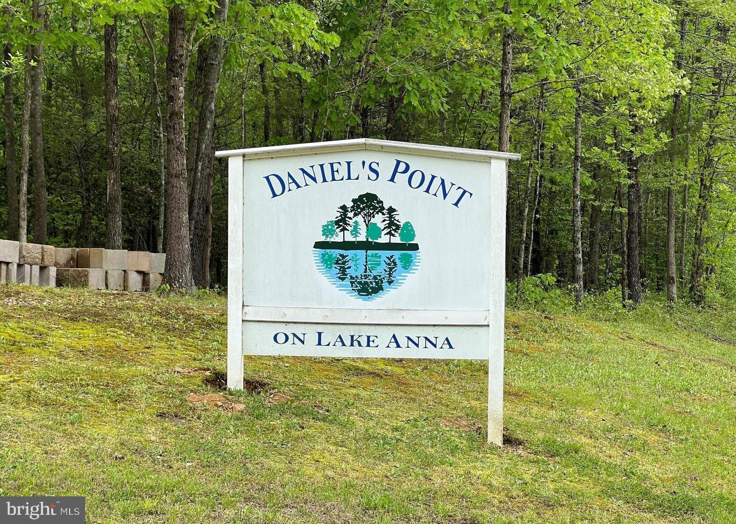 26700 DANIELS POINT DR, UNIONVILLE, Virginia 22567, 4 Bedrooms Bedrooms, ,3 BathroomsBathrooms,Residential,For sale,26700 DANIELS POINT DR,VAOR2010004 MLS # VAOR2010004