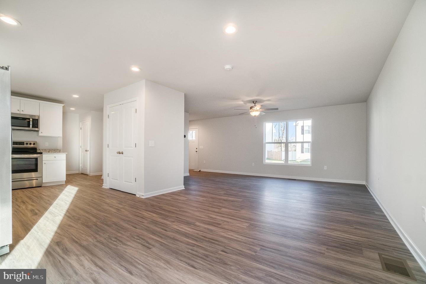 101 HOTCHKISS ST, FREDERICKSBURG, Virginia 22408, 4 Bedrooms Bedrooms, ,3 BathroomsBathrooms,Residential,For sale,101 HOTCHKISS ST,VASP2034092 MLS # VASP2034092