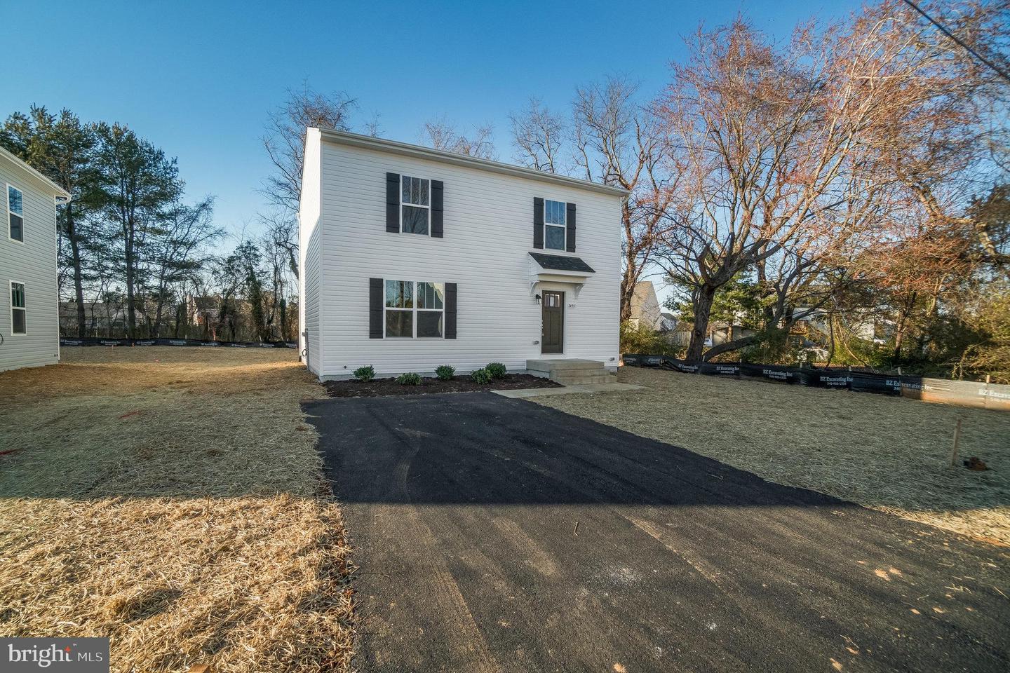 101 HOTCHKISS ST, FREDERICKSBURG, Virginia 22408, 4 Bedrooms Bedrooms, ,3 BathroomsBathrooms,Residential,For sale,101 HOTCHKISS ST,VASP2034092 MLS # VASP2034092