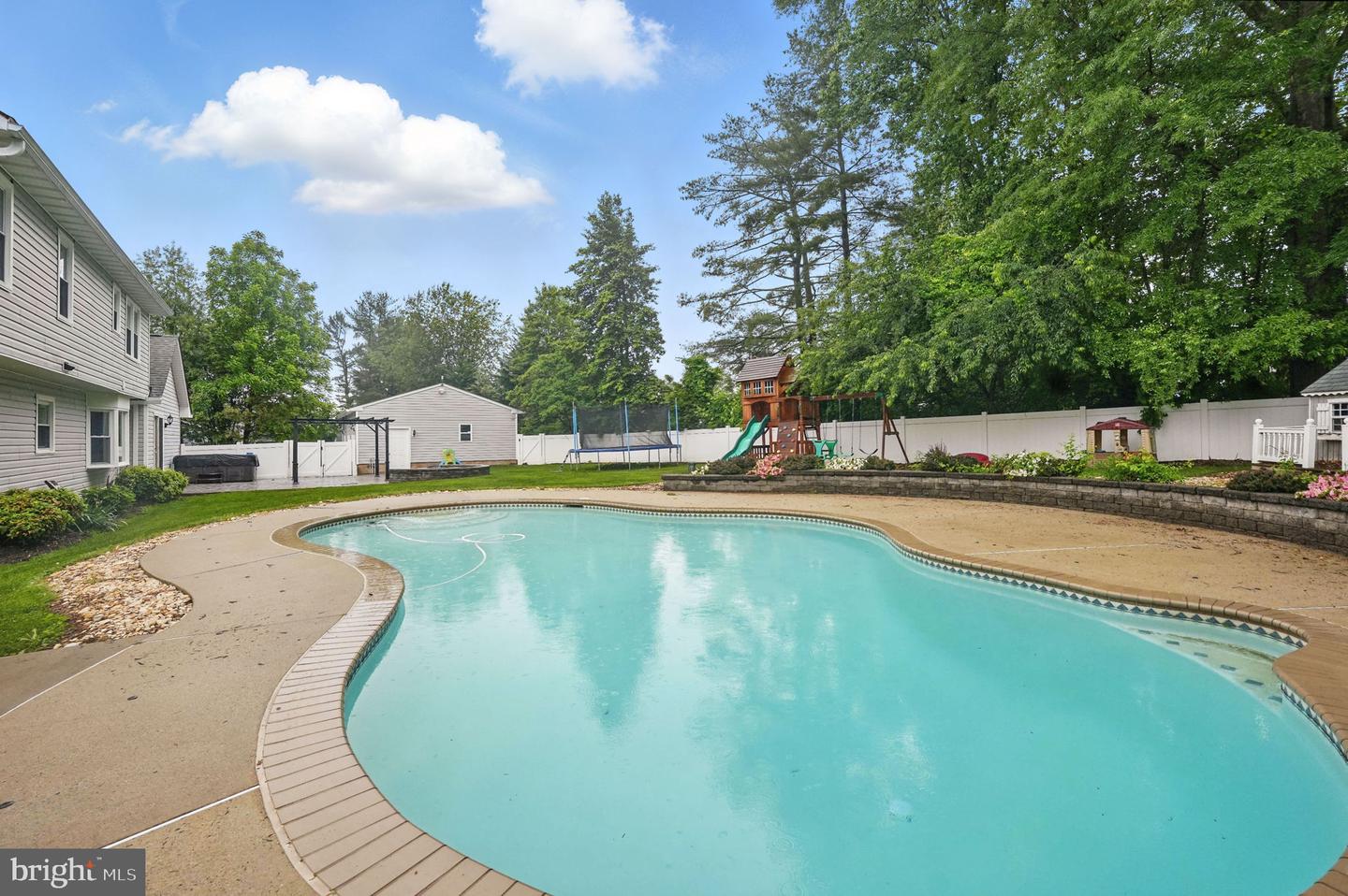 4009 GYPSUM HILL RD, HAYMARKET, Virginia 20169, 5 Bedrooms Bedrooms, ,2 BathroomsBathrooms,Residential,For sale,4009 GYPSUM HILL RD,VAPW2097560 MLS # VAPW2097560