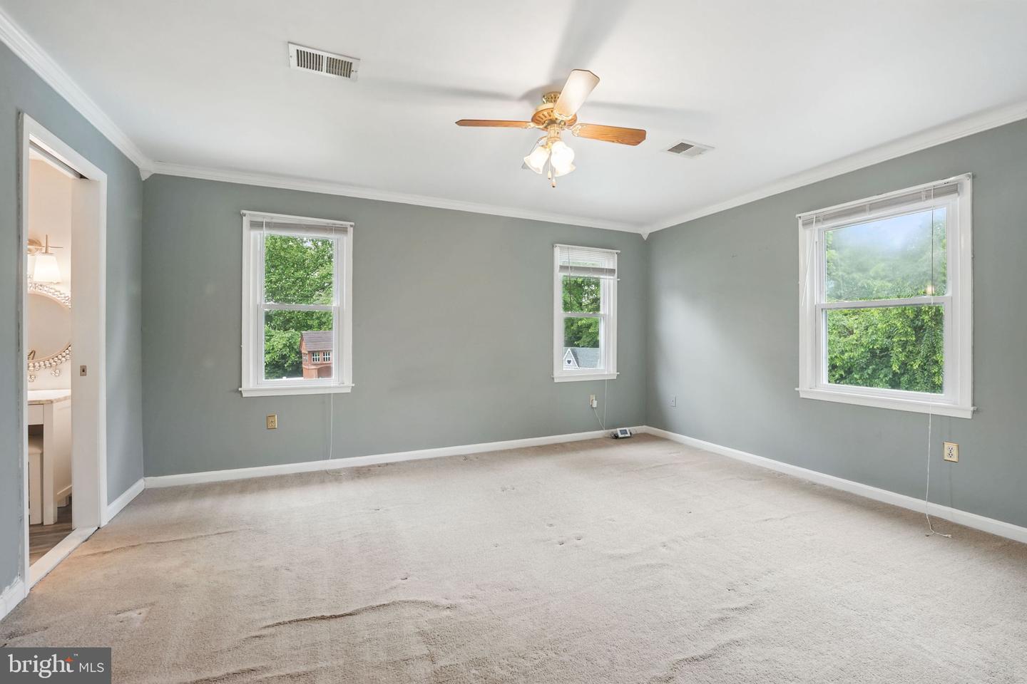 4009 GYPSUM HILL RD, HAYMARKET, Virginia 20169, 5 Bedrooms Bedrooms, ,2 BathroomsBathrooms,Residential,For sale,4009 GYPSUM HILL RD,VAPW2097560 MLS # VAPW2097560