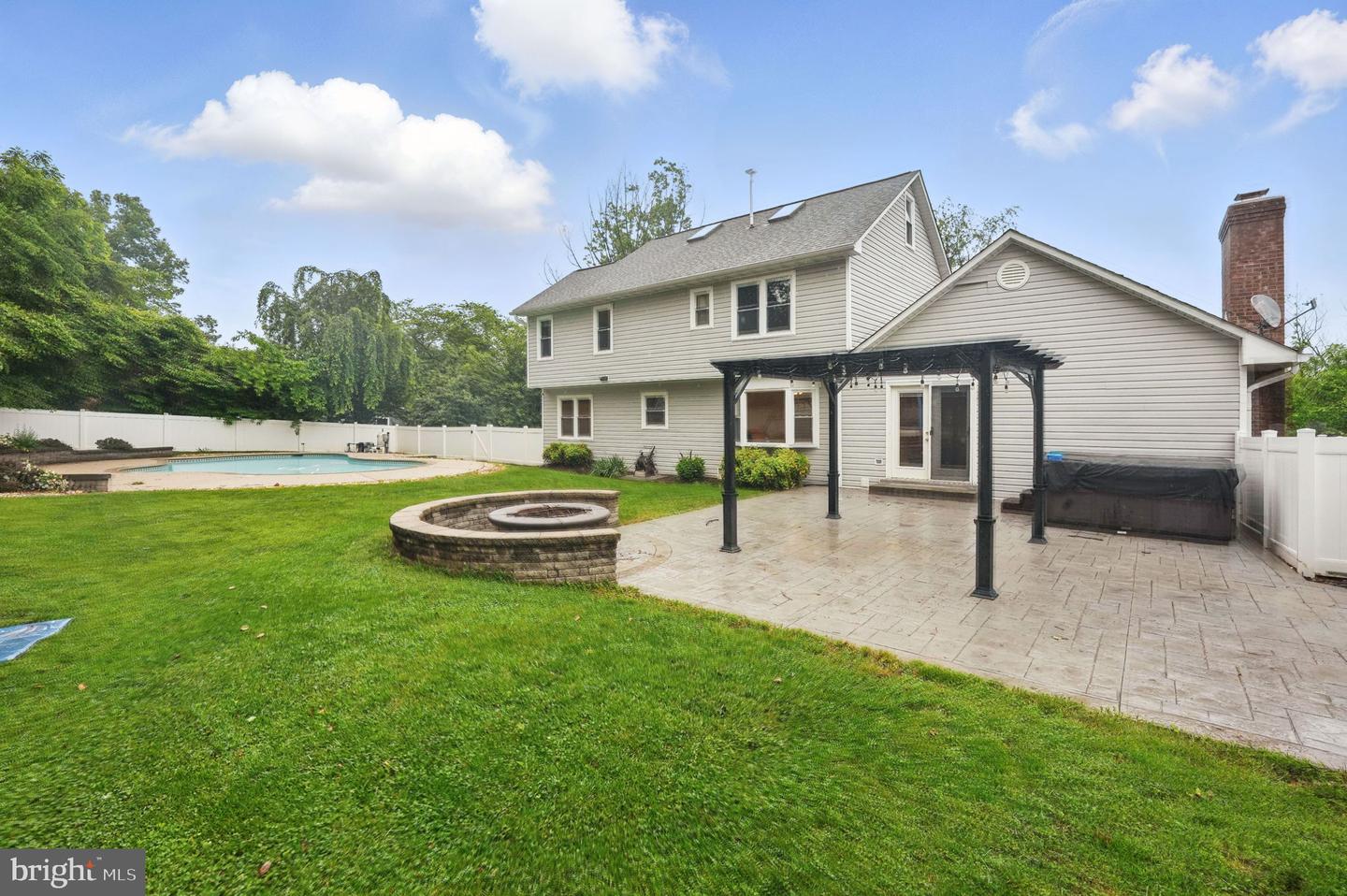 4009 GYPSUM HILL RD, HAYMARKET, Virginia 20169, 5 Bedrooms Bedrooms, ,2 BathroomsBathrooms,Residential,For sale,4009 GYPSUM HILL RD,VAPW2097560 MLS # VAPW2097560