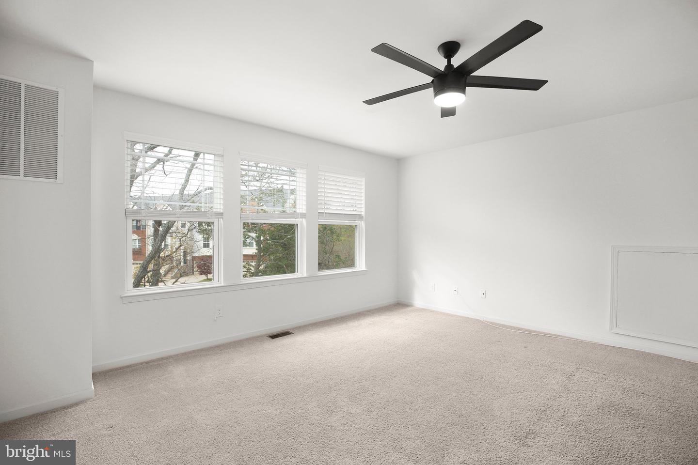 18 FARMVIEW DR, STAFFORD, Virginia 22554, 5 Bedrooms Bedrooms, ,4 BathroomsBathrooms,Residential,For sale,18 FARMVIEW DR,VAST2040048 MLS # VAST2040048