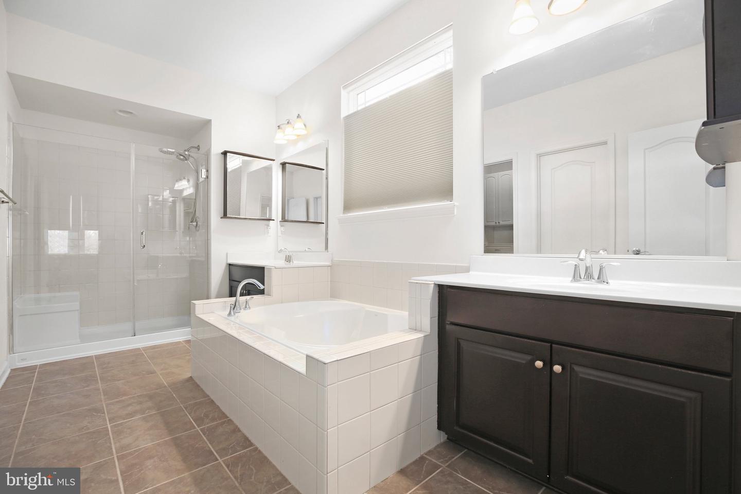 18 FARMVIEW DR, STAFFORD, Virginia 22554, 5 Bedrooms Bedrooms, ,4 BathroomsBathrooms,Residential,For sale,18 FARMVIEW DR,VAST2040048 MLS # VAST2040048