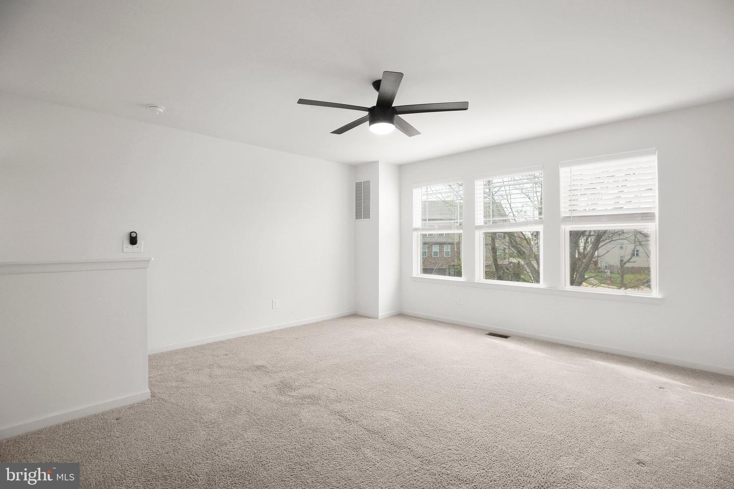 18 FARMVIEW DR, STAFFORD, Virginia 22554, 5 Bedrooms Bedrooms, ,4 BathroomsBathrooms,Residential,For sale,18 FARMVIEW DR,VAST2040048 MLS # VAST2040048