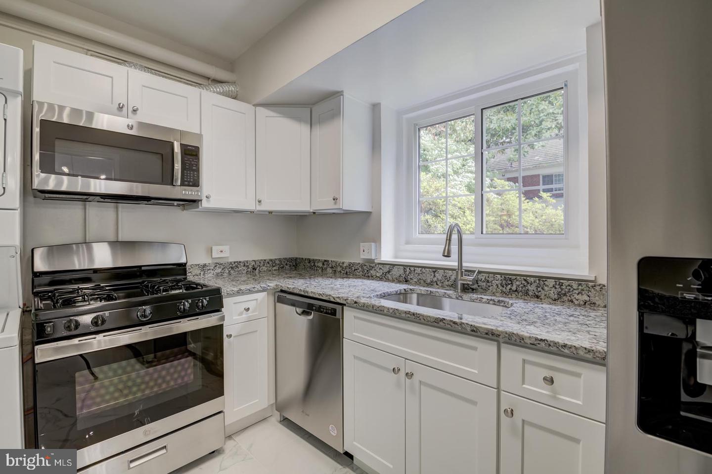 1628 MOUNT EAGLE PL, ALEXANDRIA, Virginia 22302, 3 Bedrooms Bedrooms, ,1 BathroomBathrooms,Residential,For sale,1628 MOUNT EAGLE PL,VAAX2046776 MLS # VAAX2046776