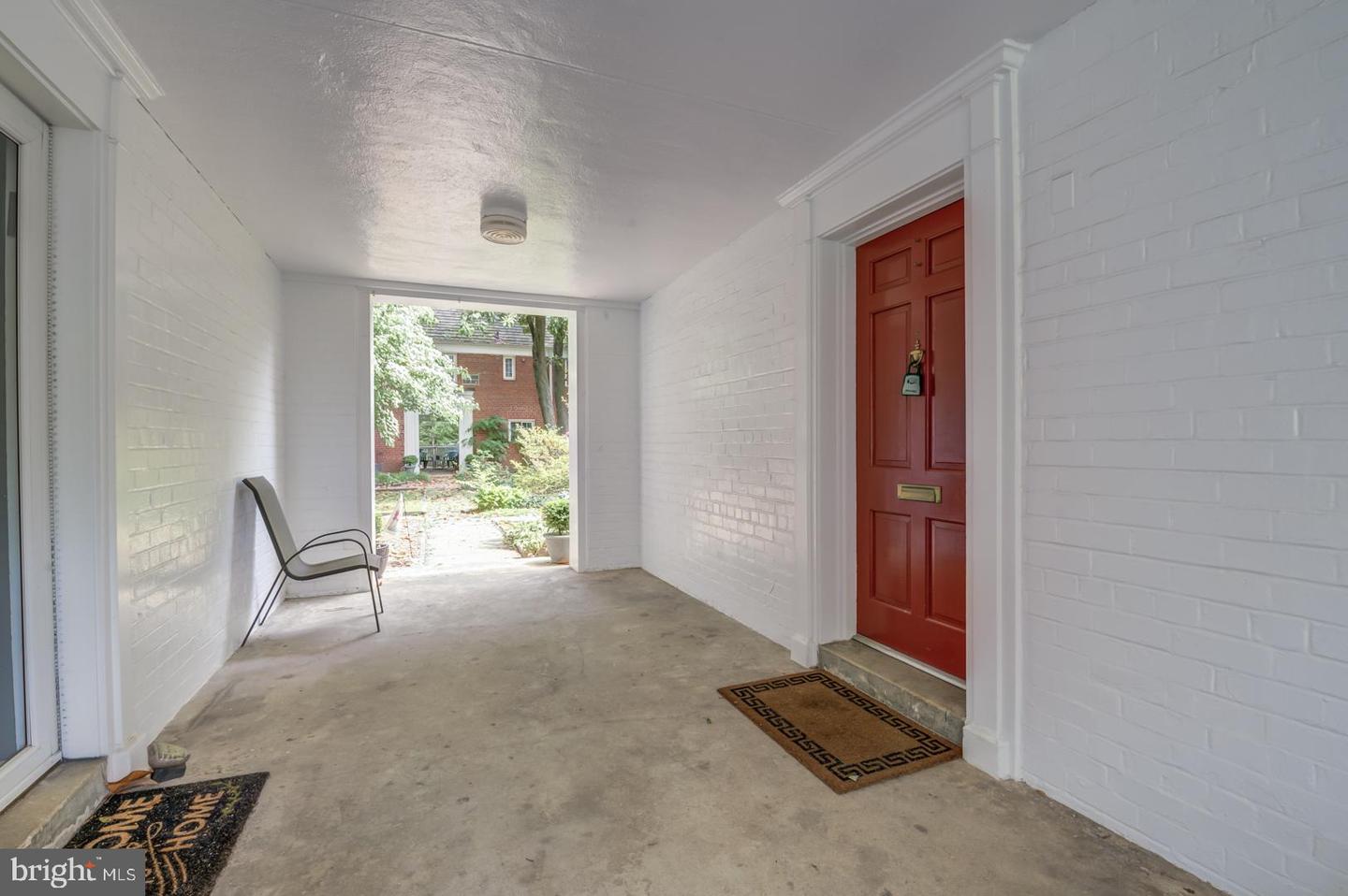 1628 MOUNT EAGLE PL, ALEXANDRIA, Virginia 22302, 3 Bedrooms Bedrooms, ,1 BathroomBathrooms,Residential,For sale,1628 MOUNT EAGLE PL,VAAX2046776 MLS # VAAX2046776