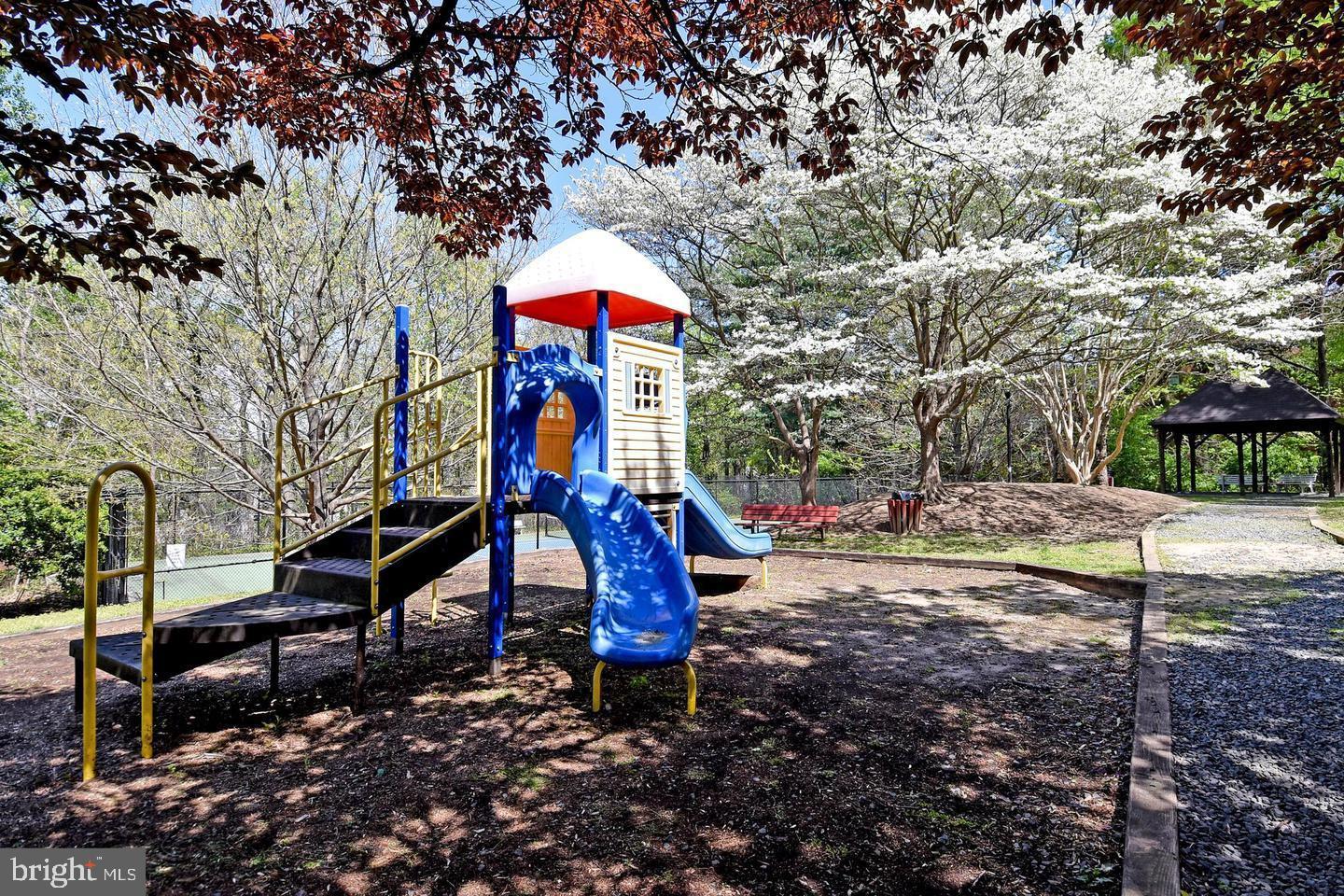 1628 MOUNT EAGLE PL, ALEXANDRIA, Virginia 22302, 3 Bedrooms Bedrooms, ,1 BathroomBathrooms,Residential,For sale,1628 MOUNT EAGLE PL,VAAX2046776 MLS # VAAX2046776