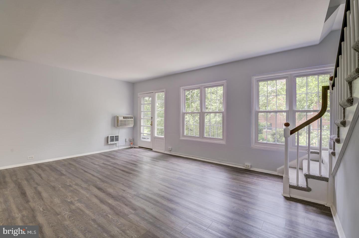 1628 MOUNT EAGLE PL, ALEXANDRIA, Virginia 22302, 3 Bedrooms Bedrooms, ,1 BathroomBathrooms,Residential,For sale,1628 MOUNT EAGLE PL,VAAX2046776 MLS # VAAX2046776