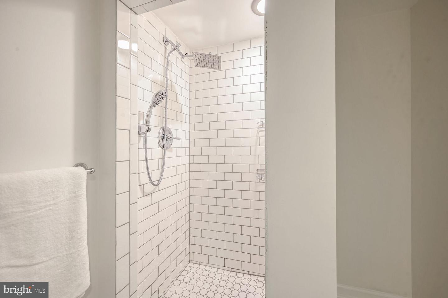 1264 OWEN PL NE, WASHINGTON, District Of Columbia 20002, 3 Bedrooms Bedrooms, ,2 BathroomsBathrooms,Residential,For sale,1264 OWEN PL NE,DCDC2206770 MLS # DCDC2206770