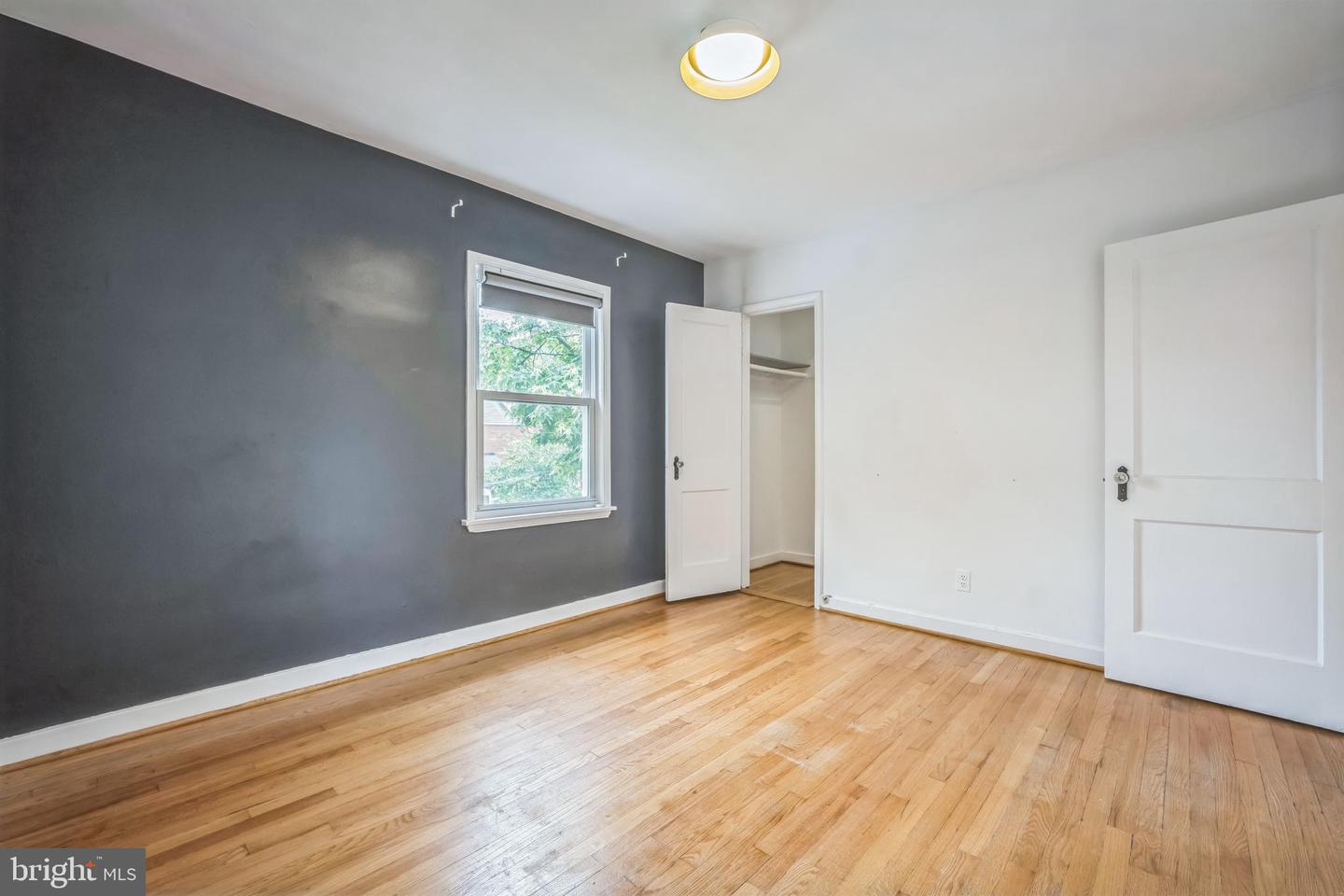 304 S VEITCH ST, ARLINGTON, Virginia 22204, 2 Bedrooms Bedrooms, ,2 BathroomsBathrooms,Residential,For sale,304 S VEITCH ST,VAAR2059578 MLS # VAAR2059578