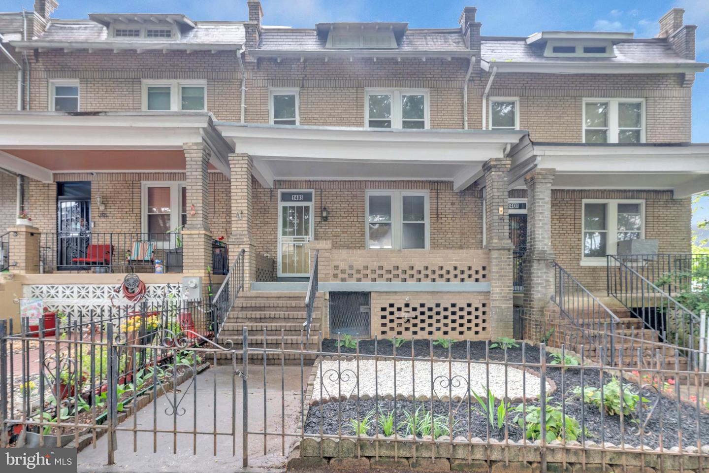 1403 ORREN ST NE, WASHINGTON, District Of Columbia 20002, 3 Bedrooms Bedrooms, ,2 BathroomsBathrooms,Residential,For sale,1403 ORREN ST NE,DCDC2206788 MLS # DCDC2206788