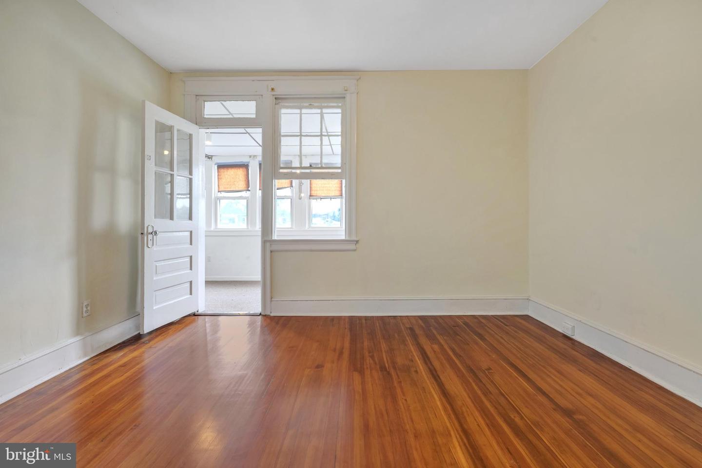 1403 ORREN ST NE, WASHINGTON, District Of Columbia 20002, 3 Bedrooms Bedrooms, ,2 BathroomsBathrooms,Residential,For sale,1403 ORREN ST NE,DCDC2206788 MLS # DCDC2206788