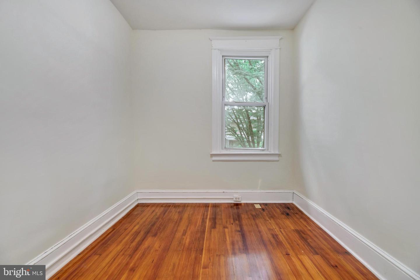 1403 ORREN ST NE, WASHINGTON, District Of Columbia 20002, 3 Bedrooms Bedrooms, ,2 BathroomsBathrooms,Residential,For sale,1403 ORREN ST NE,DCDC2206788 MLS # DCDC2206788