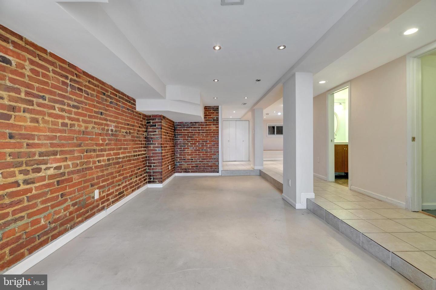 1403 ORREN ST NE, WASHINGTON, District Of Columbia 20002, 3 Bedrooms Bedrooms, ,2 BathroomsBathrooms,Residential,For sale,1403 ORREN ST NE,DCDC2206788 MLS # DCDC2206788