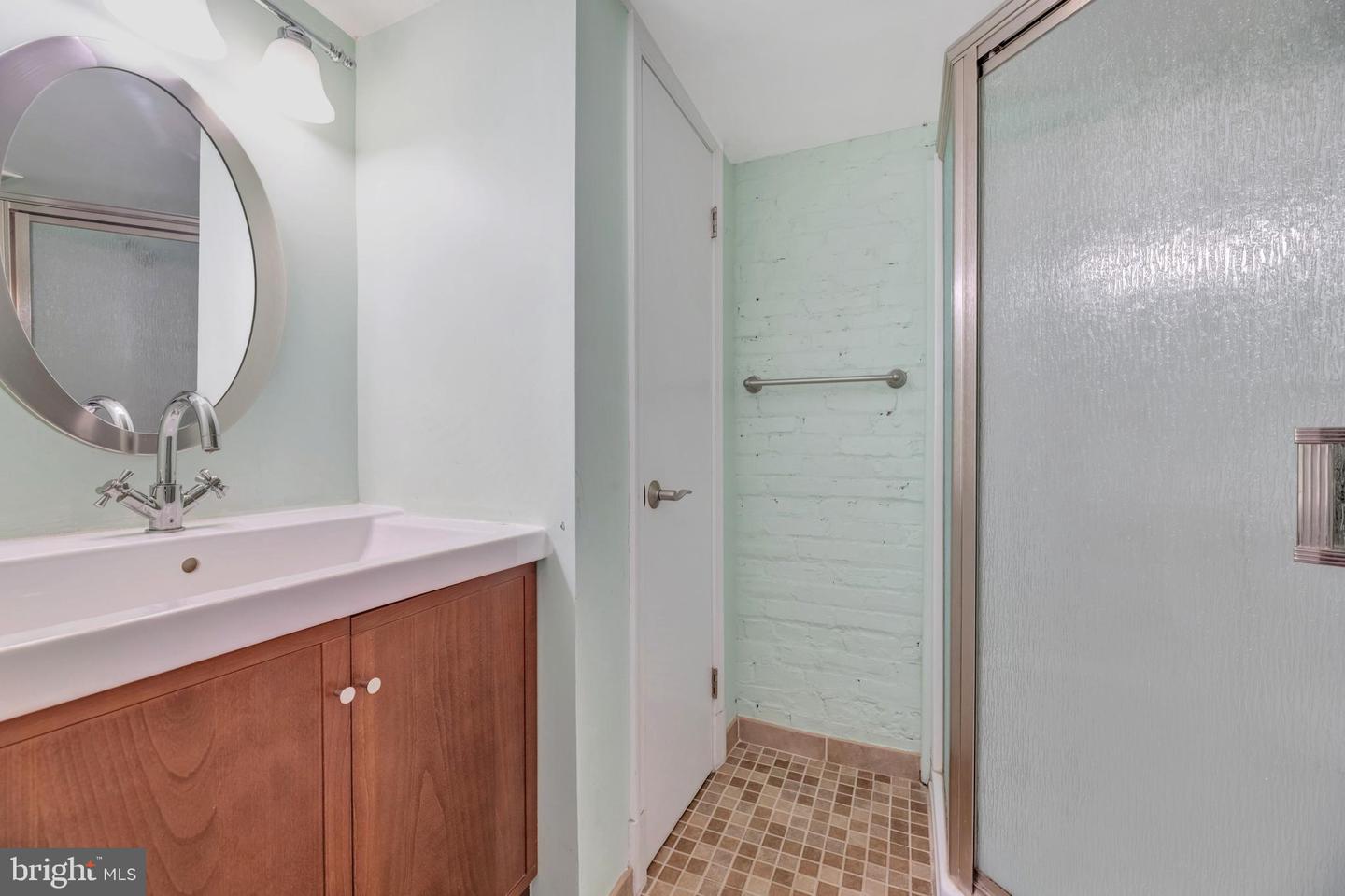 1403 ORREN ST NE, WASHINGTON, District Of Columbia 20002, 3 Bedrooms Bedrooms, ,2 BathroomsBathrooms,Residential,For sale,1403 ORREN ST NE,DCDC2206788 MLS # DCDC2206788