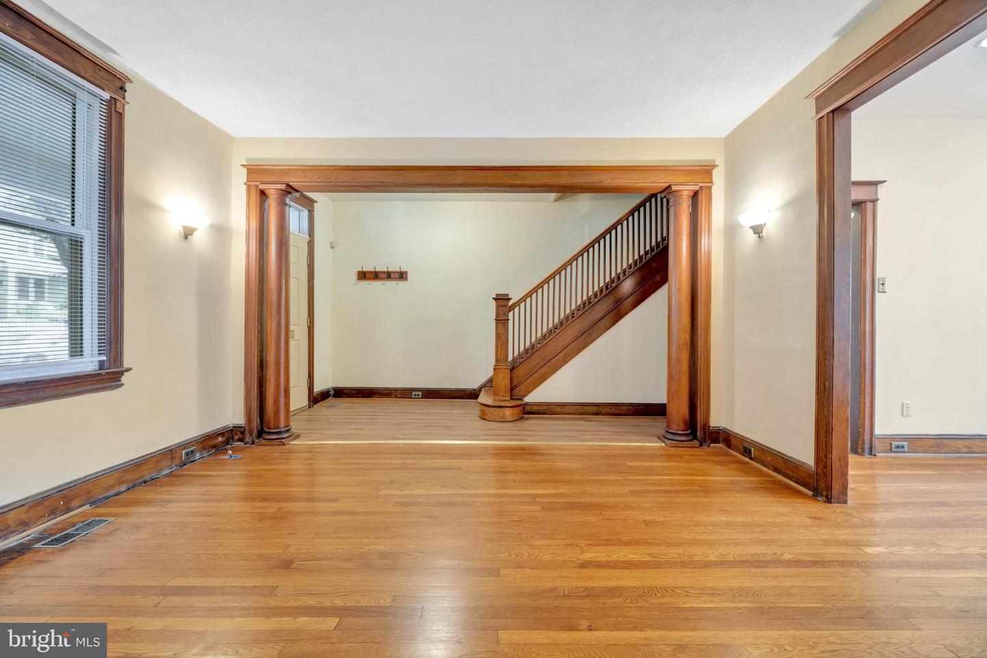 1403 ORREN ST NE, WASHINGTON, District Of Columbia 20002, 3 Bedrooms Bedrooms, ,2 BathroomsBathrooms,Residential,For sale,1403 ORREN ST NE,DCDC2206788 MLS # DCDC2206788