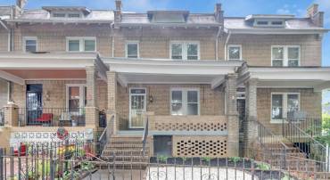 1403 ORREN ST NE, WASHINGTON, District Of Columbia 20002, 3 Bedrooms Bedrooms, ,2 BathroomsBathrooms,Residential,For sale,1403 ORREN ST NE,DCDC2206788 MLS # DCDC2206788