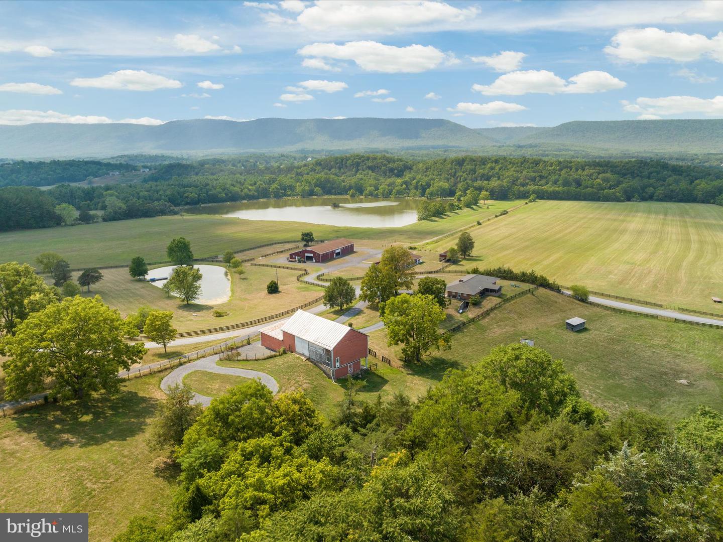 1572 SEVEN FOUNTAINS RD, FORT VALLEY, Virginia 22652, 3 Bedrooms Bedrooms, 5 Rooms Rooms,3 BathroomsBathrooms,Residential,For sale,1572 SEVEN FOUNTAINS RD,VASH2011760 MLS # VASH2011760