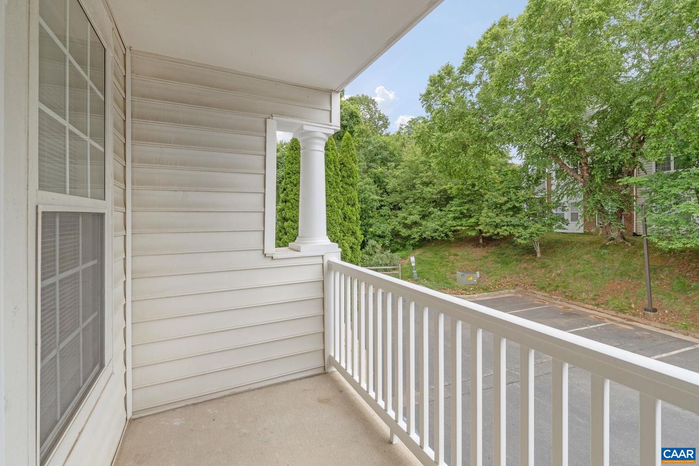 945 DORCHESTER PL #306, CHARLOTTESVILLE, Virginia 22911, 1 Bedroom Bedrooms, ,1 BathroomBathrooms,Residential,For sale,945 DORCHESTER PL #306,665944 MLS # 665944