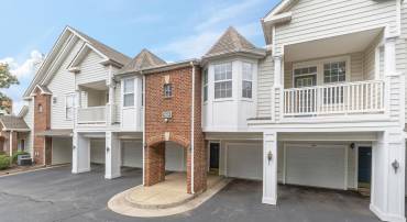 945 DORCHESTER PL #306, CHARLOTTESVILLE, Virginia 22911, 1 Bedroom Bedrooms, ,1 BathroomBathrooms,Residential,For sale,945 DORCHESTER PL #306,665944 MLS # 665944