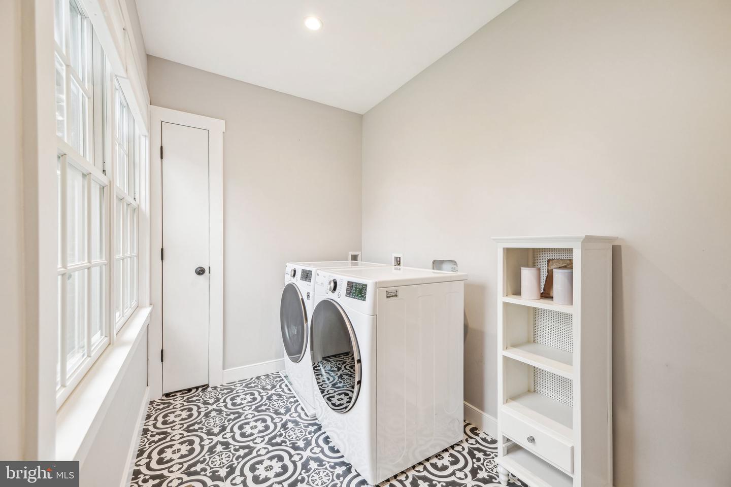 39913 THOMAS MILL RD, LEESBURG, Virginia 20175, 2 Bedrooms Bedrooms, ,3 BathroomsBathrooms,Residential,For sale,39913 THOMAS MILL RD,VALO2086306 MLS # VALO2086306