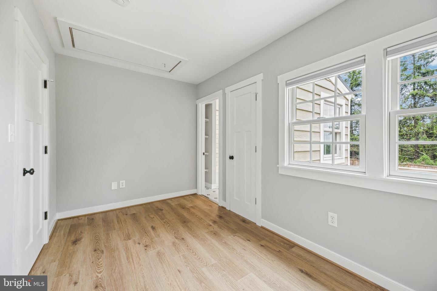 39913 THOMAS MILL RD, LEESBURG, Virginia 20175, 2 Bedrooms Bedrooms, ,3 BathroomsBathrooms,Residential,For sale,39913 THOMAS MILL RD,VALO2086306 MLS # VALO2086306