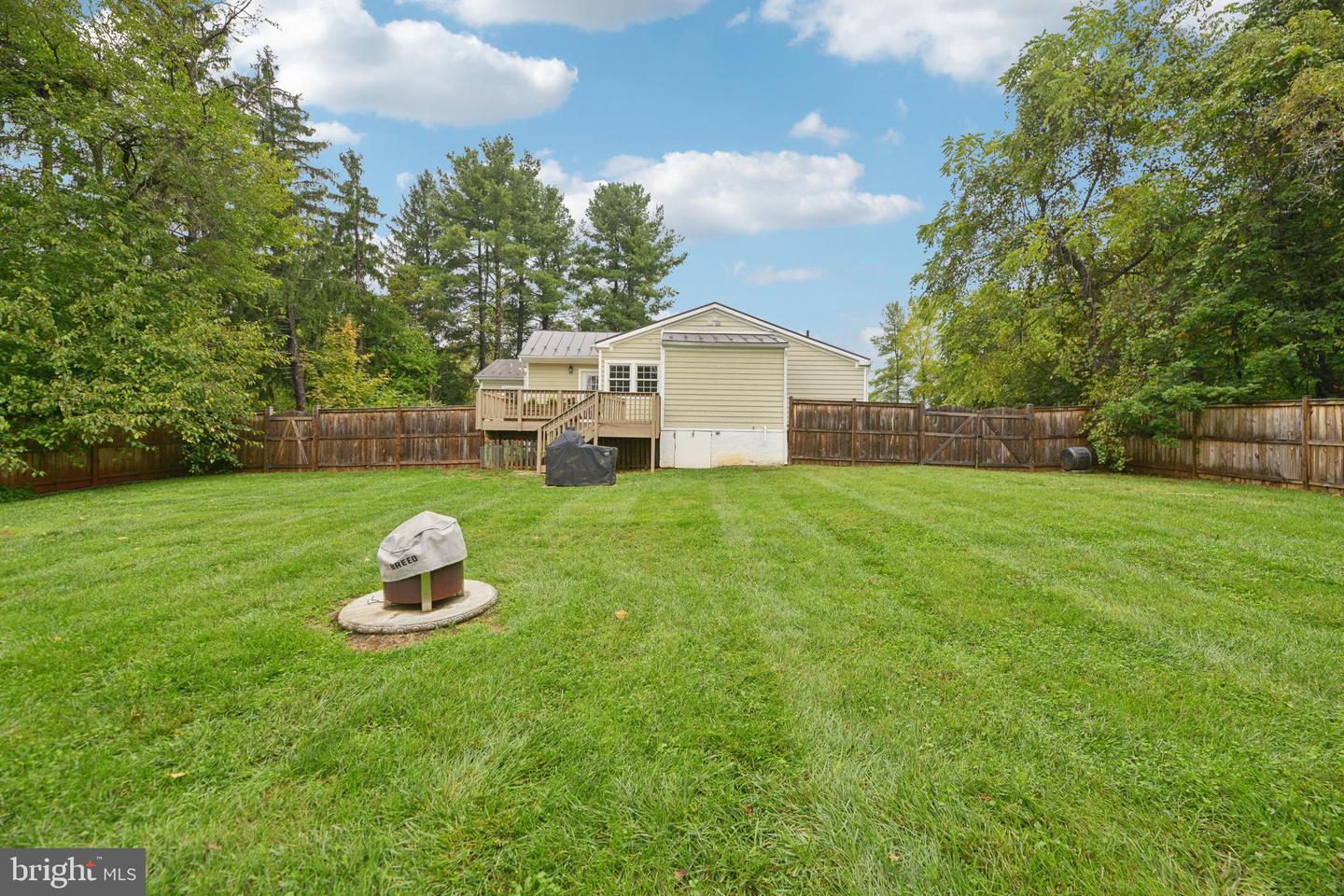 39913 THOMAS MILL RD, LEESBURG, Virginia 20175, 2 Bedrooms Bedrooms, ,3 BathroomsBathrooms,Residential,For sale,39913 THOMAS MILL RD,VALO2086306 MLS # VALO2086306