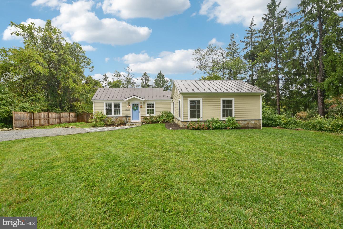 39913 THOMAS MILL RD, LEESBURG, Virginia 20175, 2 Bedrooms Bedrooms, ,3 BathroomsBathrooms,Residential,For sale,39913 THOMAS MILL RD,VALO2086306 MLS # VALO2086306