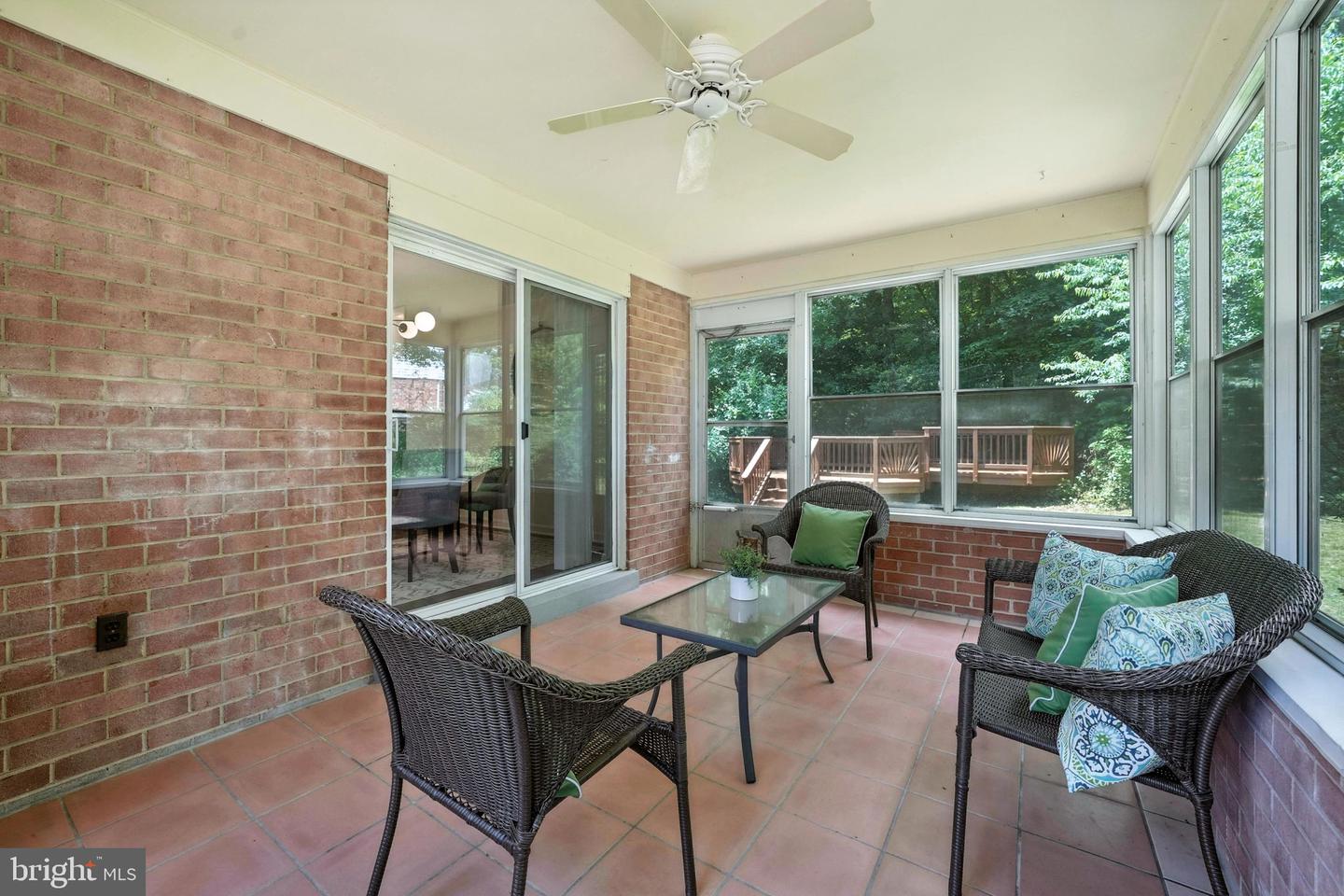 6910 BARNACK DR, SPRINGFIELD, Virginia 22152, 5 Bedrooms Bedrooms, ,3 BathroomsBathrooms,Residential,For sale,6910 BARNACK DR,VAFX2223144 MLS # VAFX2223144