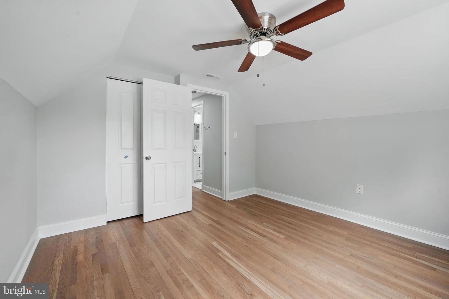 505 N NAYLOR ST, ALEXANDRIA, Virginia 22304, 5 Bedrooms Bedrooms, ,3 BathroomsBathrooms,Residential,For sale,505 N NAYLOR ST,VAAX2042964 MLS # VAAX2042964