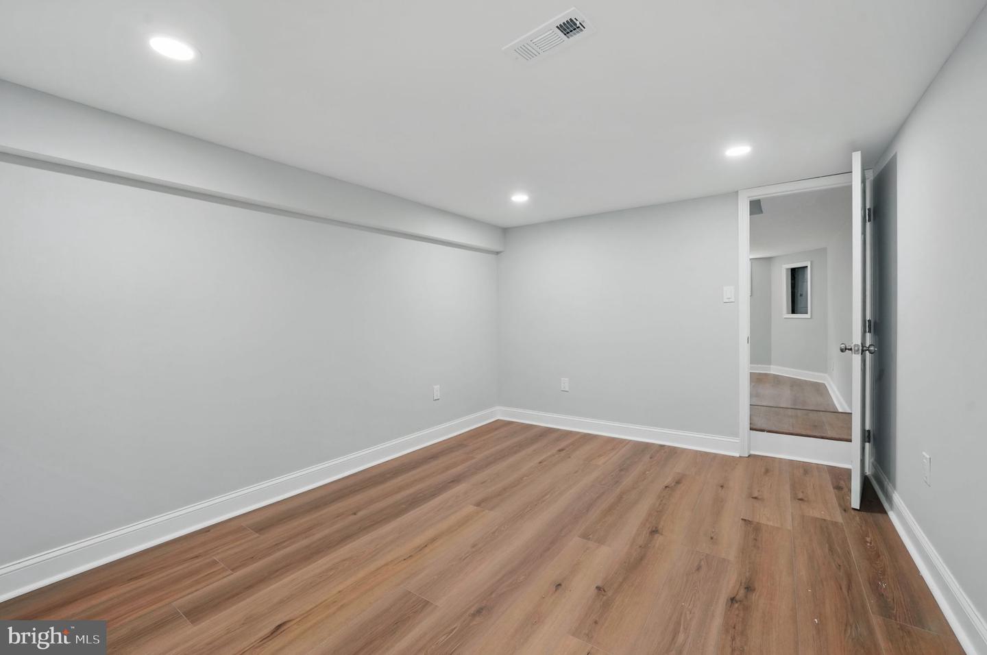 505 N NAYLOR ST, ALEXANDRIA, Virginia 22304, 5 Bedrooms Bedrooms, ,3 BathroomsBathrooms,Residential,For sale,505 N NAYLOR ST,VAAX2042964 MLS # VAAX2042964