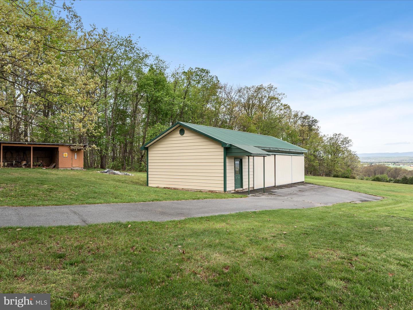 5409 SMITH CREEK RD, NEW MARKET, Virginia 22844, 3 Bedrooms Bedrooms, ,2 BathroomsBathrooms,Residential,For sale,5409 SMITH CREEK RD,VASH2011024 MLS # VASH2011024