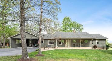 5409 SMITH CREEK RD, NEW MARKET, Virginia 22844, 3 Bedrooms Bedrooms, ,2 BathroomsBathrooms,Residential,For sale,5409 SMITH CREEK RD,VASH2011024 MLS # VASH2011024
