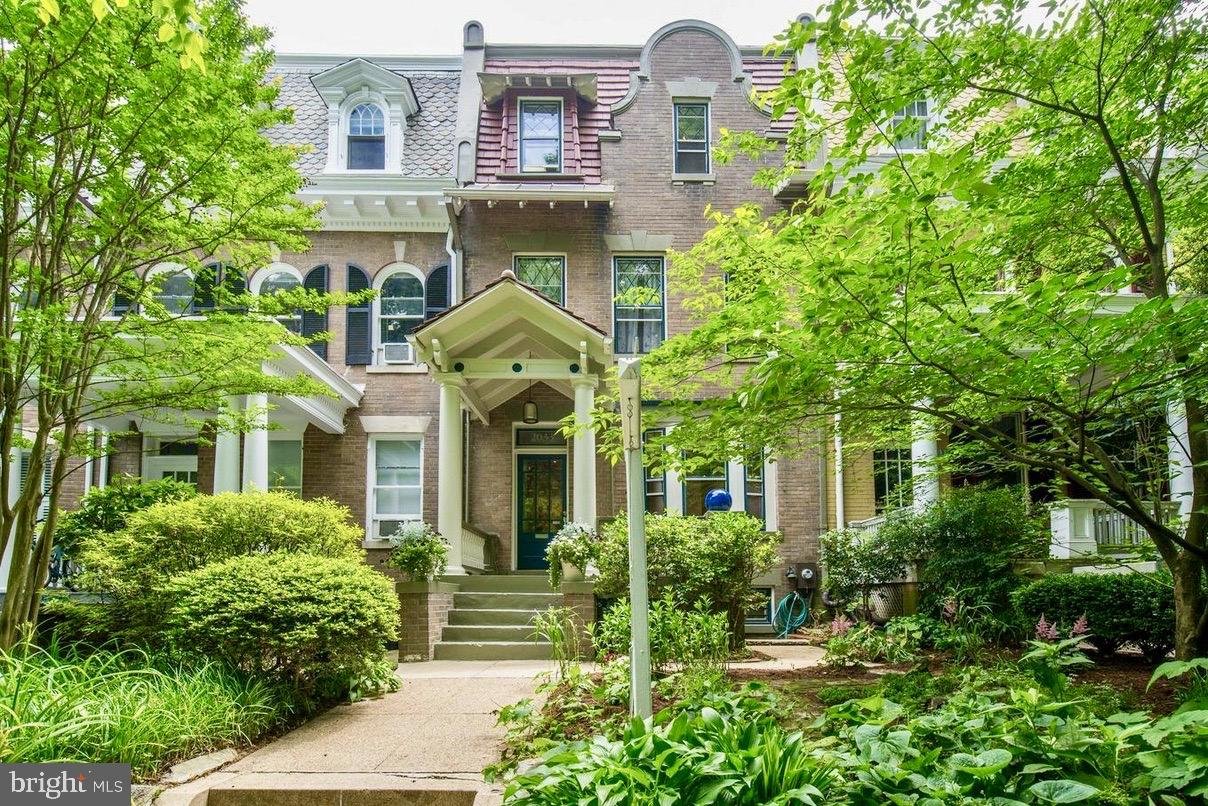 2033 PARK RD NW, WASHINGTON, District Of Columbia 20010, 5 Bedrooms Bedrooms, ,3 BathroomsBathrooms,Residential,For sale,2033 PARK RD NW,DCDC2193756 MLS # DCDC2193756