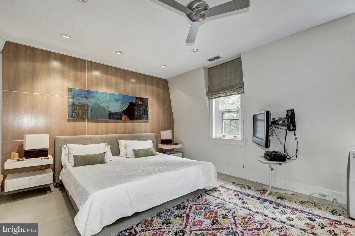 2033 PARK RD NW, WASHINGTON, District Of Columbia 20010, 5 Bedrooms Bedrooms, ,3 BathroomsBathrooms,Residential,For sale,2033 PARK RD NW,DCDC2193756 MLS # DCDC2193756