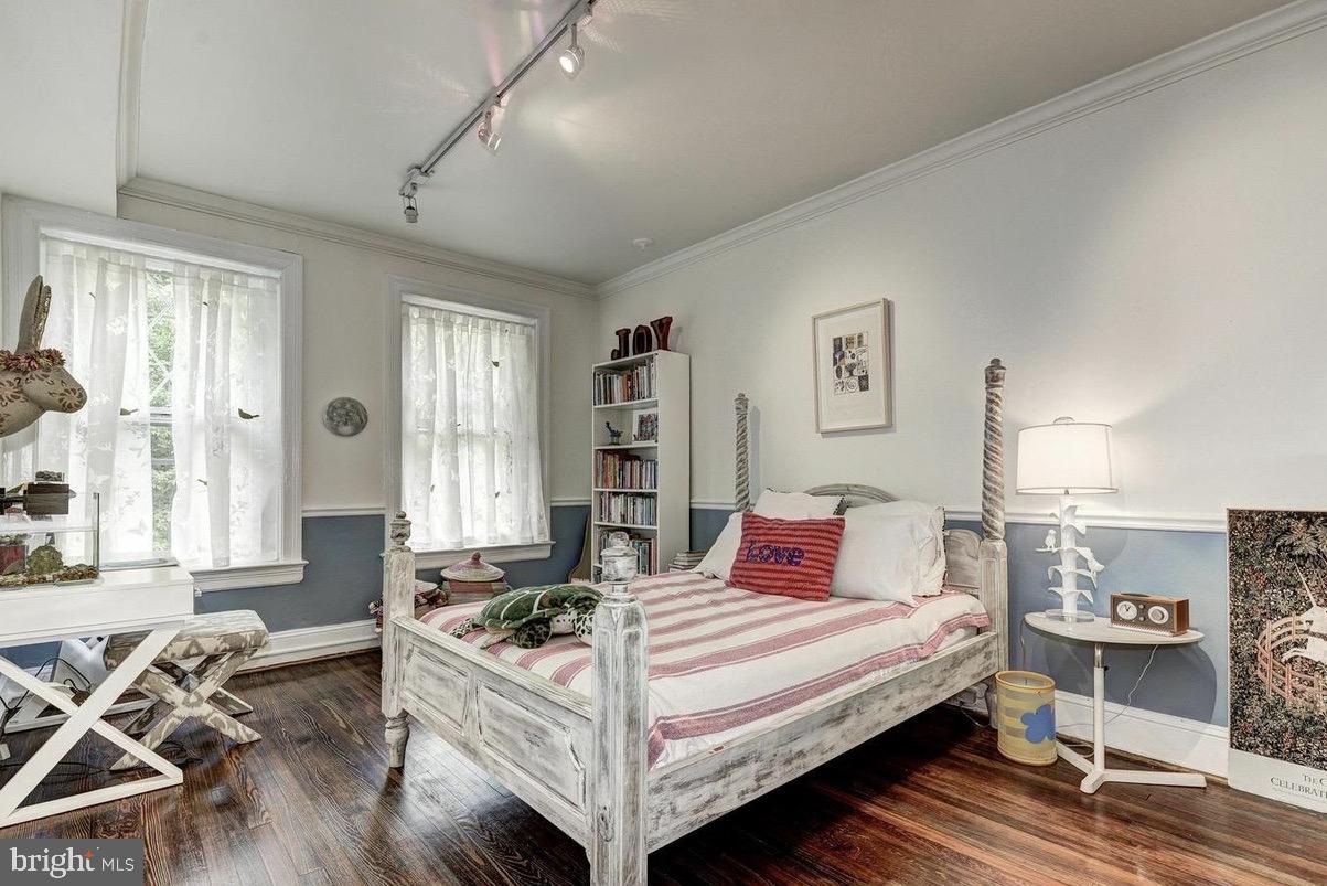 2033 PARK RD NW, WASHINGTON, District Of Columbia 20010, 5 Bedrooms Bedrooms, ,3 BathroomsBathrooms,Residential,For sale,2033 PARK RD NW,DCDC2193756 MLS # DCDC2193756
