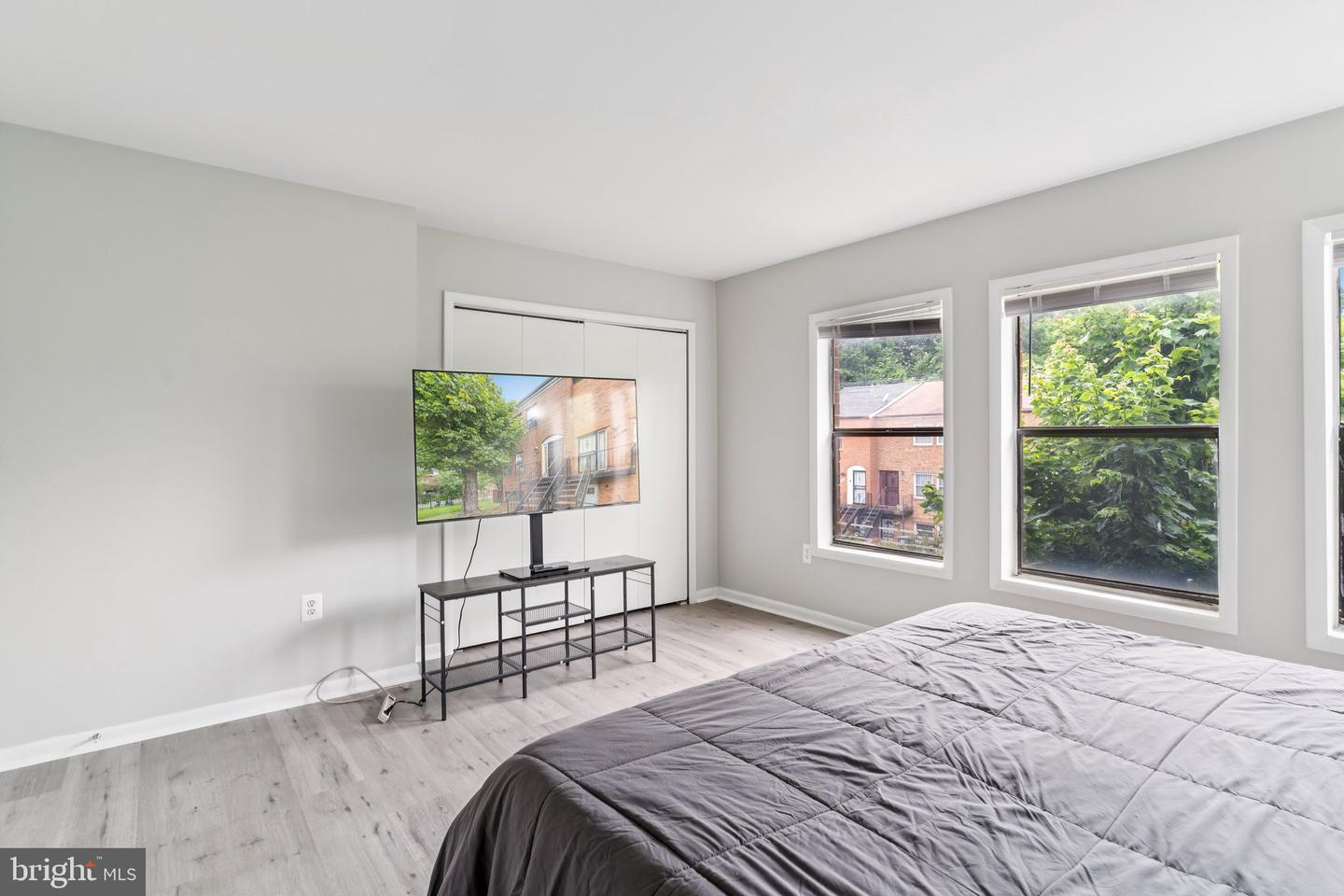 4647 6TH ST SE, WASHINGTON, District Of Columbia 20032, 4 Bedrooms Bedrooms, ,2 BathroomsBathrooms,Residential,For sale,4647 6TH ST SE,DCDC2193930 MLS # DCDC2193930