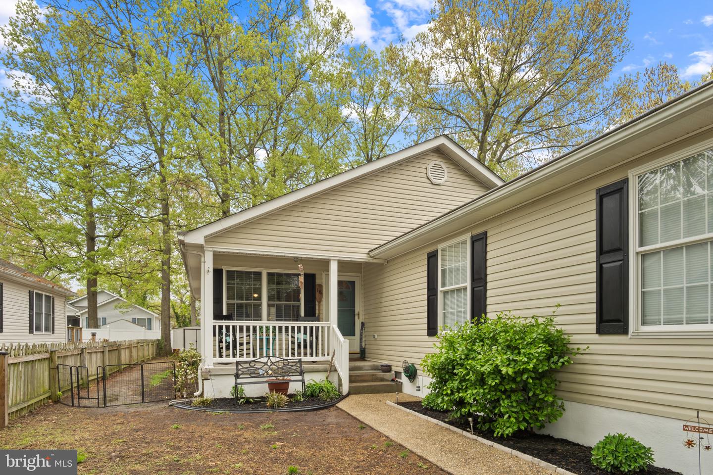 18 2ND ST, COLONIAL BEACH, Virginia 22443, 4 Bedrooms Bedrooms, ,2 BathroomsBathrooms,Residential,For sale,18 2ND ST,VAWE2008636 MLS # VAWE2008636