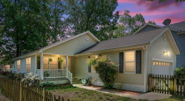18 2ND ST, COLONIAL BEACH, Virginia 22443, 4 Bedrooms Bedrooms, ,2 BathroomsBathrooms,Residential,For sale,18 2ND ST,VAWE2008636 MLS # VAWE2008636