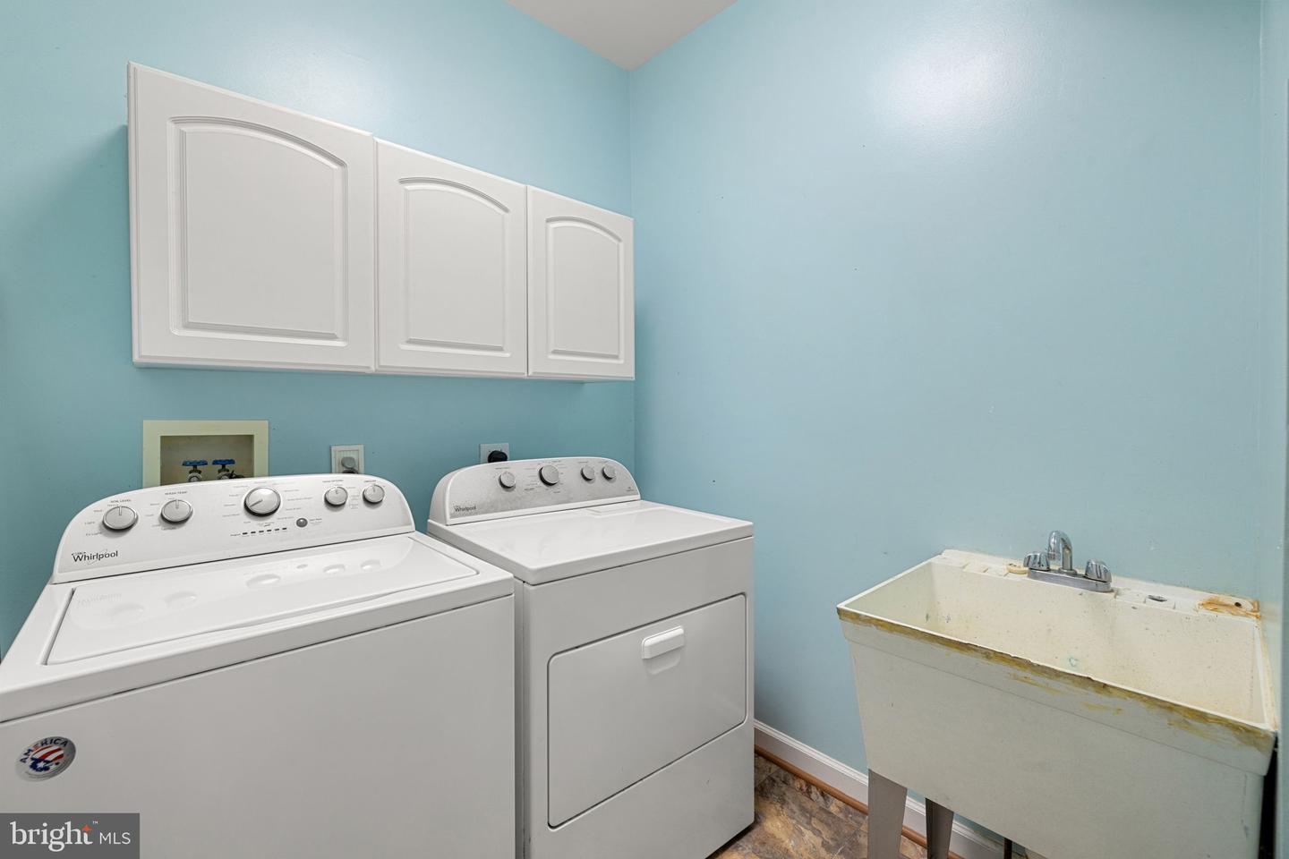 6558 STONERIDGE CT, WARRENTON, Virginia 20187, 5 Bedrooms Bedrooms, ,3 BathroomsBathrooms,Residential,For sale,6558 STONERIDGE CT,VAFQ2016210 MLS # VAFQ2016210