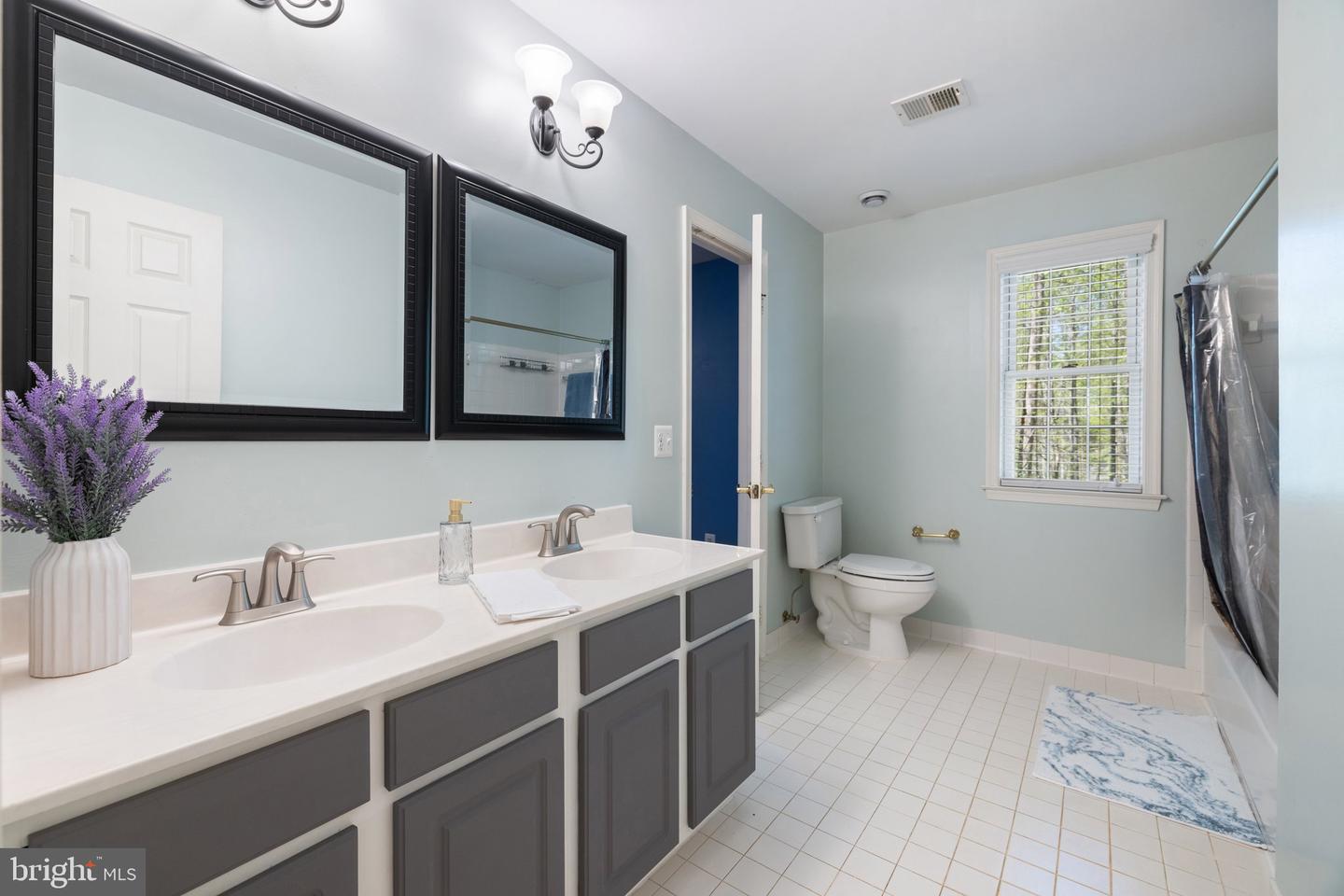 6558 STONERIDGE CT, WARRENTON, Virginia 20187, 5 Bedrooms Bedrooms, ,3 BathroomsBathrooms,Residential,For sale,6558 STONERIDGE CT,VAFQ2016210 MLS # VAFQ2016210
