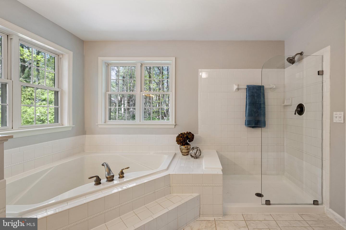 6558 STONERIDGE CT, WARRENTON, Virginia 20187, 5 Bedrooms Bedrooms, ,3 BathroomsBathrooms,Residential,For sale,6558 STONERIDGE CT,VAFQ2016210 MLS # VAFQ2016210