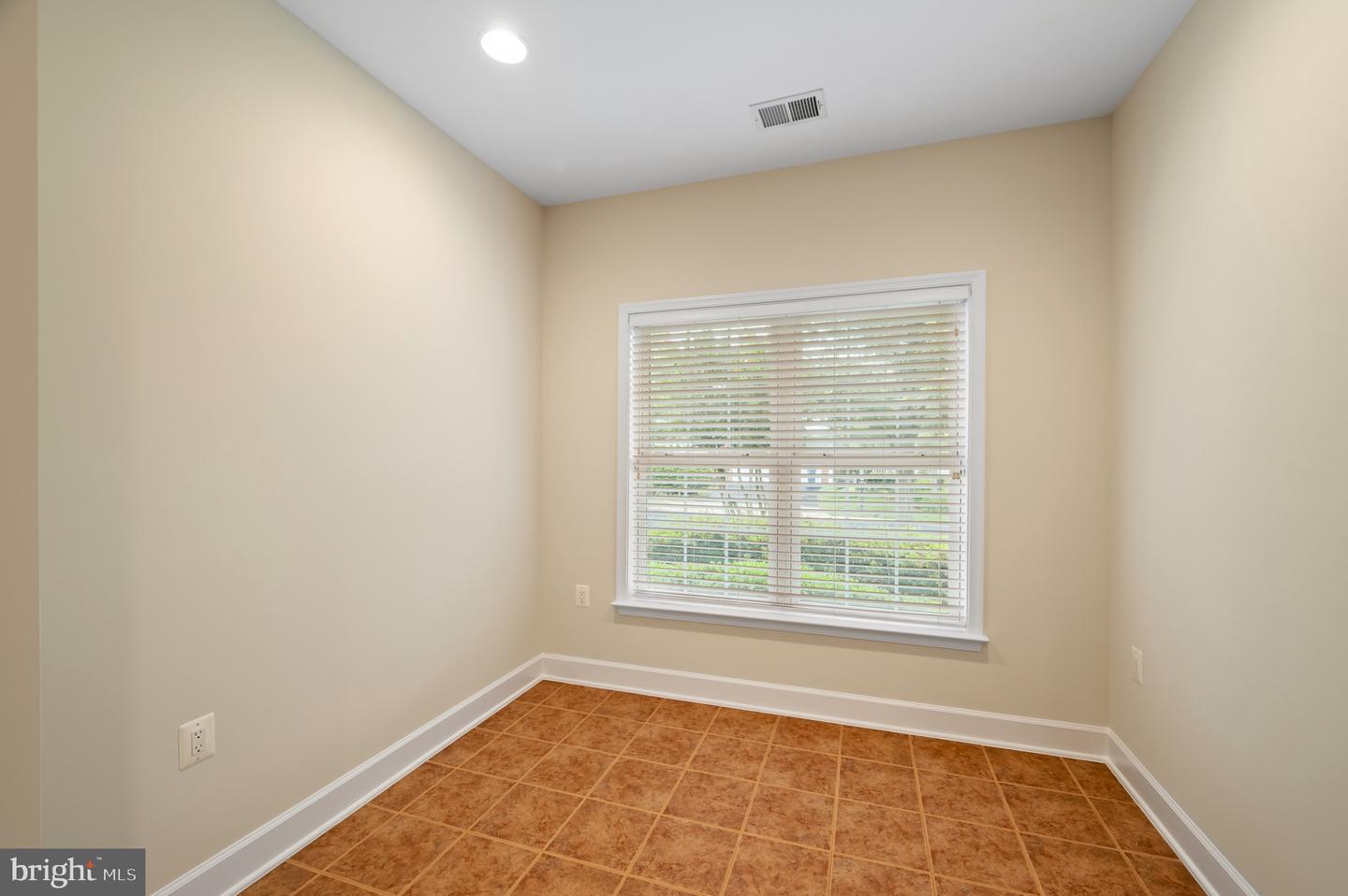 20449 ROSSES POINT CT, ASHBURN, Virginia 20147, 3 Bedrooms Bedrooms, ,3 BathroomsBathrooms,Residential,For sale,20449 ROSSES POINT CT,VALO2094378 MLS # VALO2094378