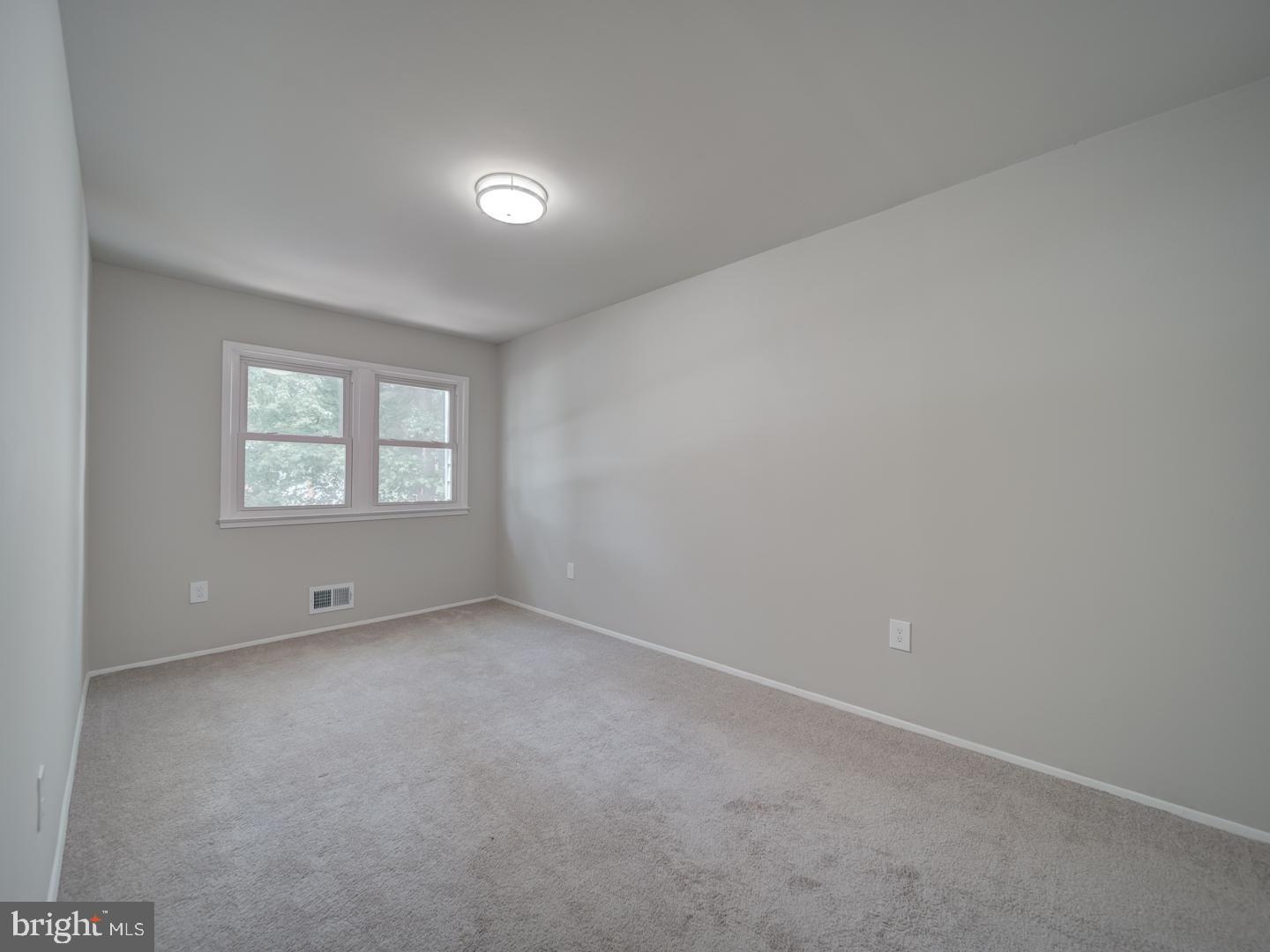 14394 FONTAINE CT, WOODBRIDGE, Virginia 22193, 4 Bedrooms Bedrooms, ,2 BathroomsBathrooms,Residential,For sale,14394 FONTAINE CT,VAPW2093214 MLS # VAPW2093214